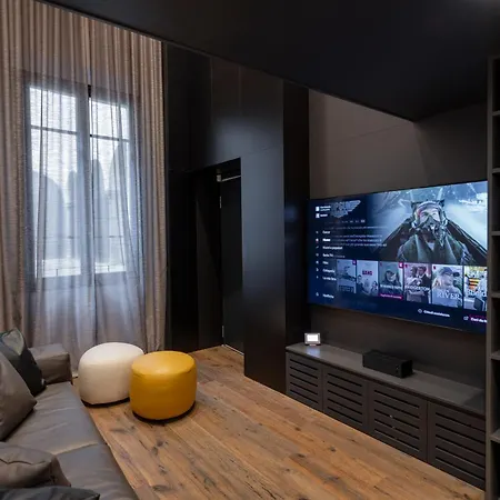 Apartament Luxury House In Marchesana 100 Mq *