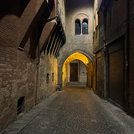 Lägenhet Luxury House In Marchesana 100 Mq *