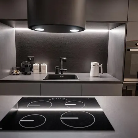 Luxury House In Marchesana 100 Mq