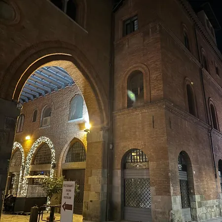 Apartament Luxury House In Marchesana 100 Mq *